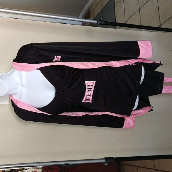 Halloween Boxer Girl Outfit - Picture 3 of 8